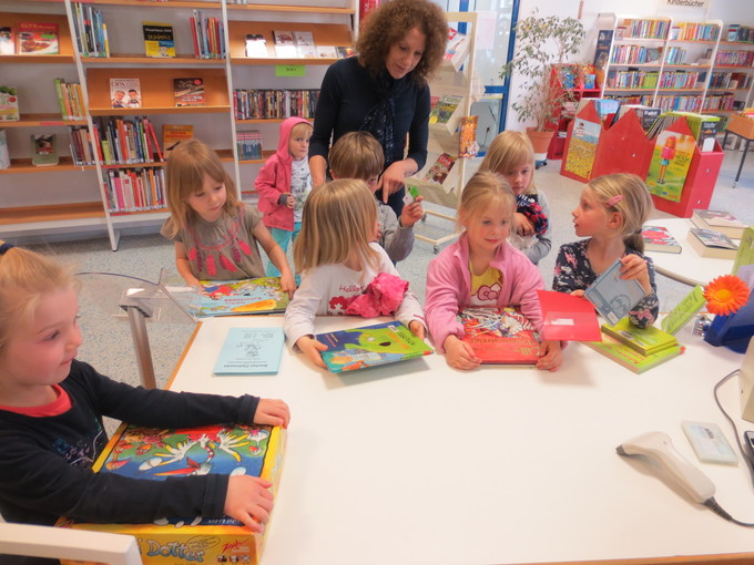 Spielende Kinder