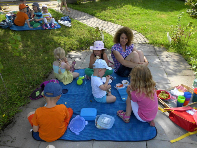 Spielende Kinder